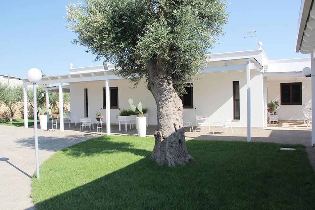 Relais Lali' Pension Mottola Buitenkant foto