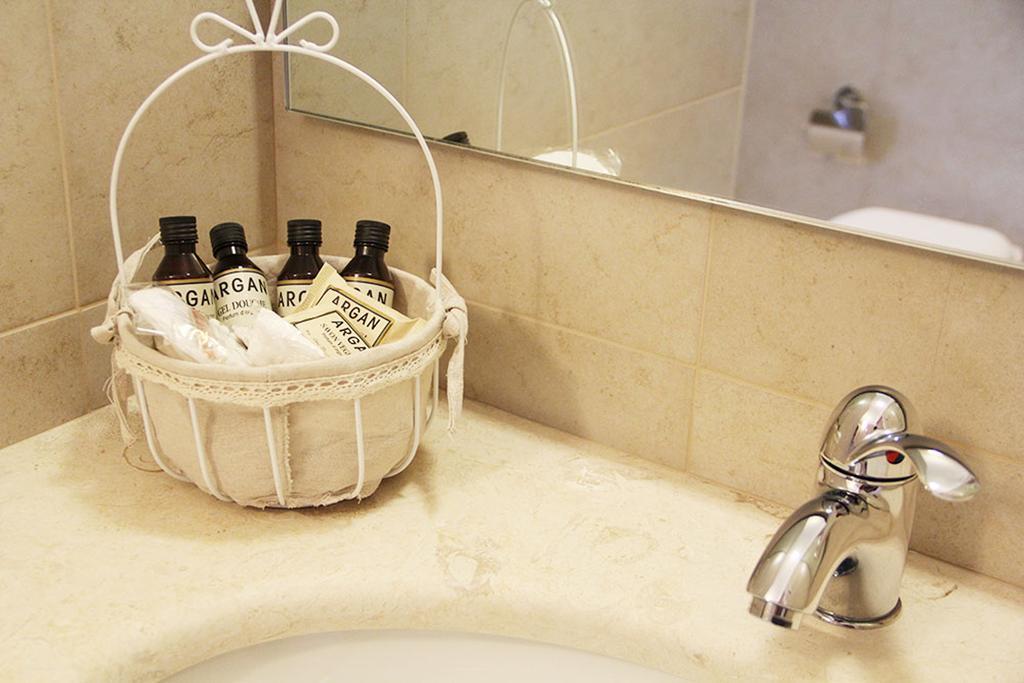 Relais Lali' Pension Mottola Kamer foto
