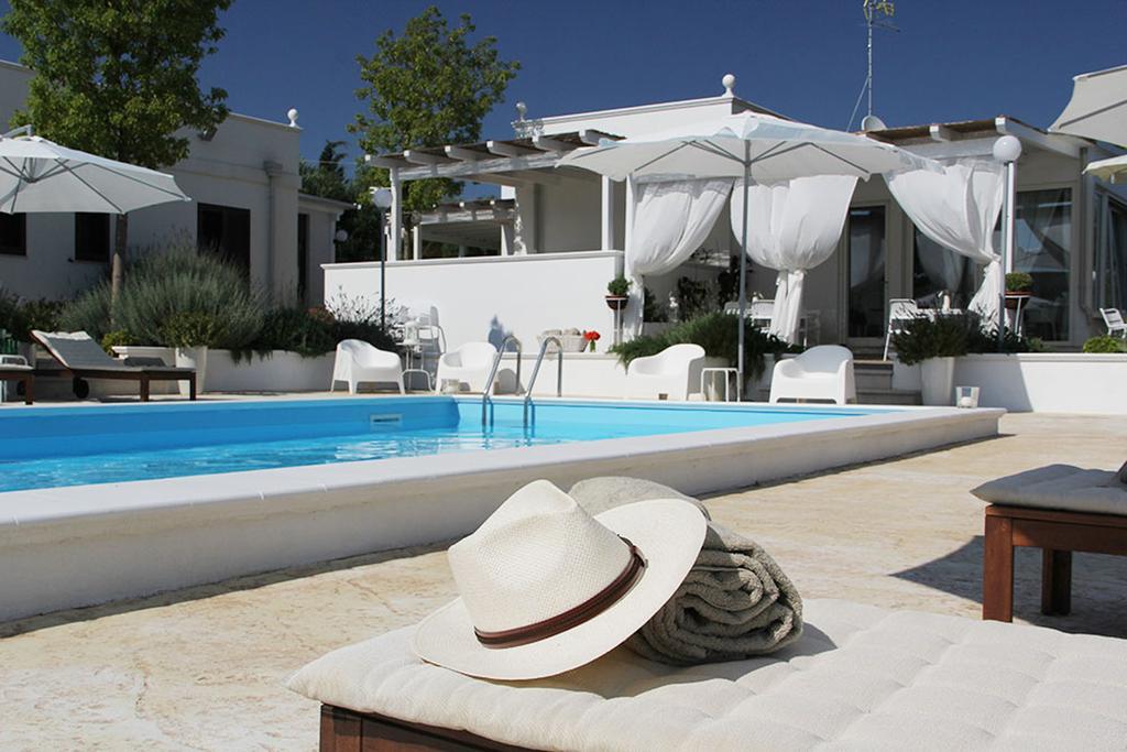 Relais Lali' Pension Mottola Buitenkant foto