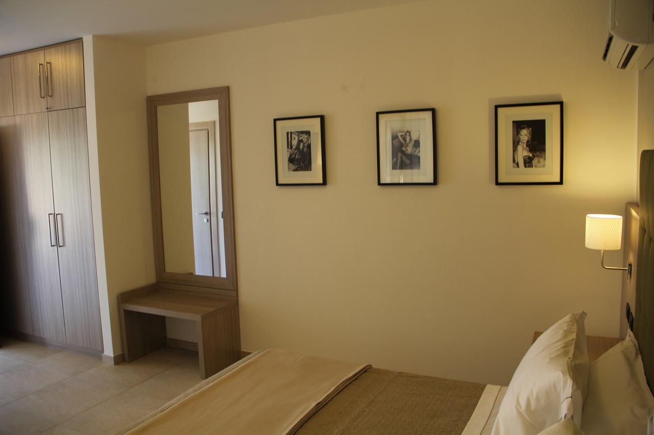 Relais Lali' Pension Mottola Buitenkant foto